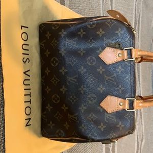Louis Vuitton Speedy 25